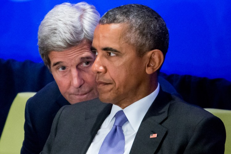 Secretary of State John Kerry speaks with President Obama on Tuesday at U.N. headquarters as he chairs the summit on countering the Islamic State and violent extremism.