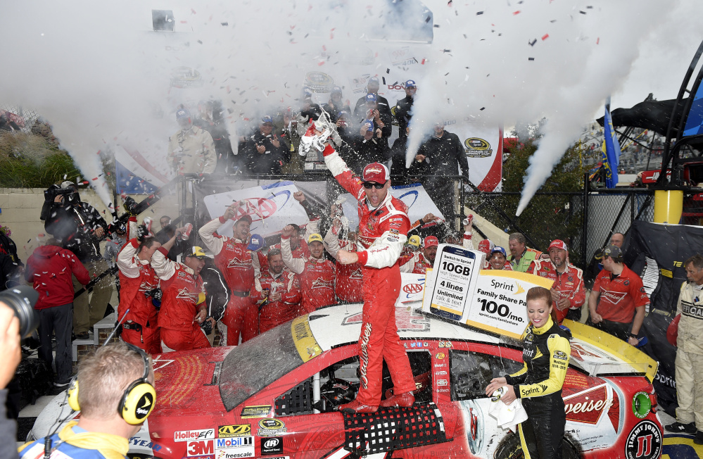 Kevin Harvick needed a victory Sunday to advance in the Chase for the Sprint Cup and he dominated the race in Dover, Del., to make the second round.