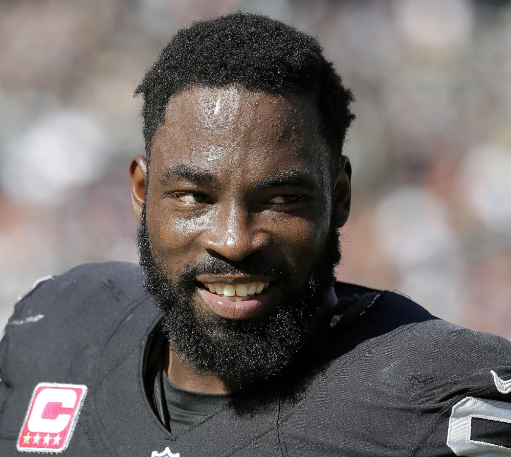 Defensive end Justin Tuck, who played in two Super Bowls with the New York Giants, retired Monday as a Raider after 11 NFL seasons.