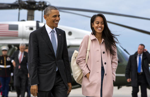 President Barack Obama's daughter, Malia, will take a year off after high school and attend Harvard University in 2017.