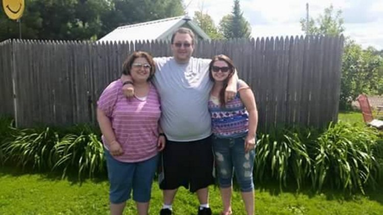 Tabitha Washburn, left, Toby Norsworthy and Jessi Norsworthy, siblings, in an undated Facebook photo. Toby Norsworthy, who grew up in Unity, died in Alabama April 24, less than 48 hours after his wife, Jennifer, died. They left six children between the ages of 20 and 6.