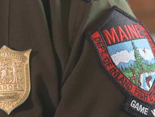 Let's Go for a Ride: The Wild Life of Maine's Longest-Tenured Undercover Game  Warden - 9781684750221