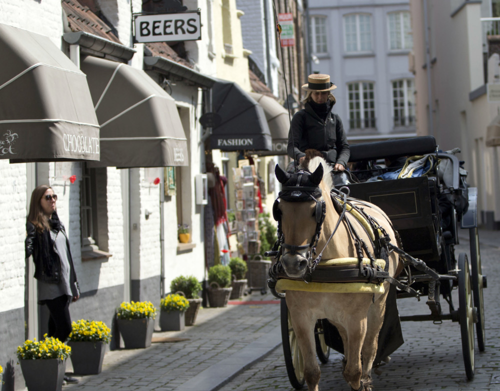 Bruges' cobblestone streets won't be stressed forever by beer trucks since Xavier Vanneste has permission to build a pipeline between his brewery and a bottling plant.
