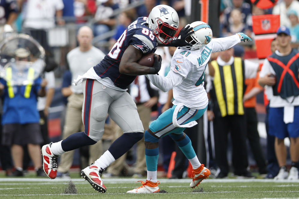 Martellus Bennett not only can catch the ball as a tight end for the New England Patriots, but can block and even be used as a running back. And it's all been needed as the team has played without Tom Brady and Rob Gronkowski.