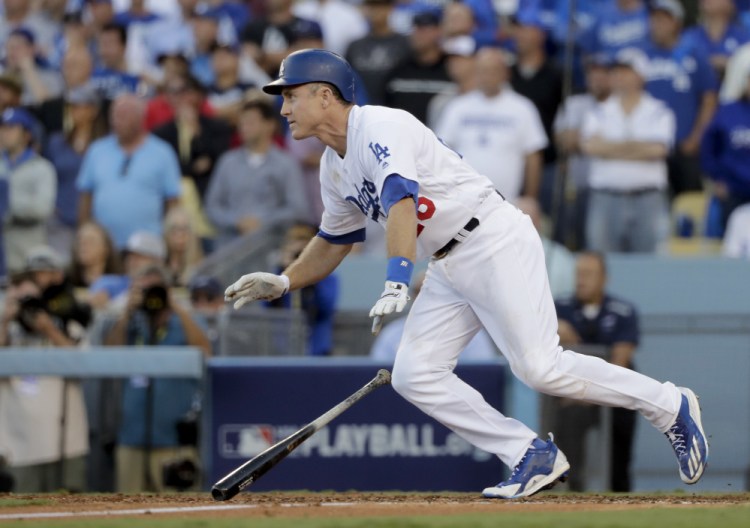 Chase Utley's RBI single in the eighth inning lifted Los Angeles to a 6-5 win over Washington in Game 4 of the NLDS on Tuesday in Los Angeles.