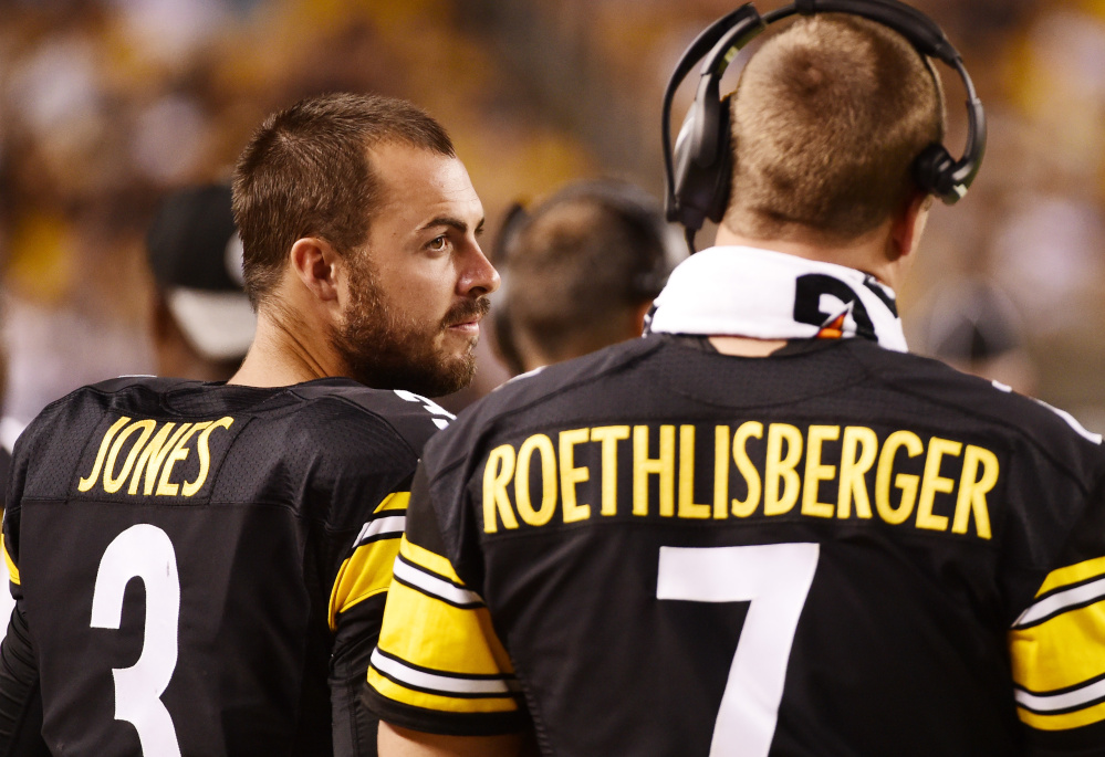 Landry Jones, left, doesn't expect the Steelers to tone down their offense when he starts in place of injured starting quarterback Ben Roethlisberger against the Patriots on Sunday. Roethlisberger is out after having knee surgery on Monday.