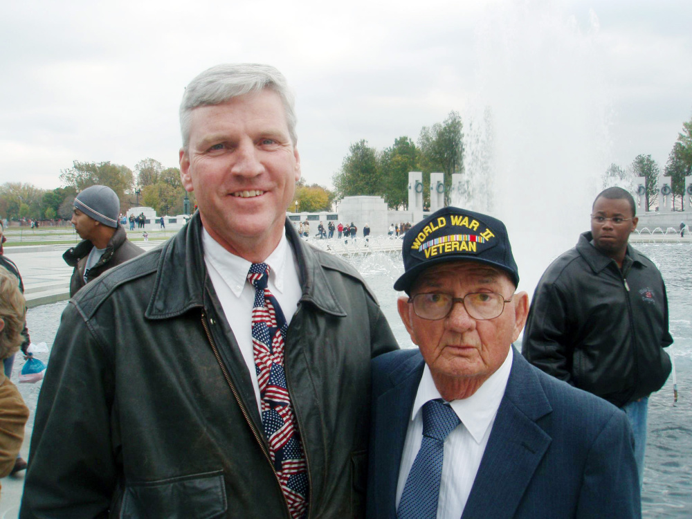 Earl Morse, left, with World War II veteran Leonard Loy.