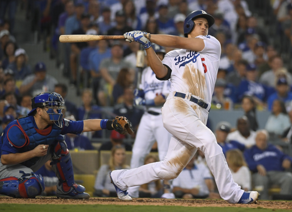 Corey Seager hit .308 with 26 home runs and 72 RBI for the Los Angeles Dodgers and unanimously won the NL Rookie of the Year on Monday.