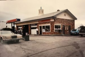 A police photograph of Don's Exxon station in Warwick, R.I., after it was robbed on March 4, 1984. Two years later, a jury found Norman J. Strobel Jr. guilty of conspiring to commit the robbery, among the first of many convictions in a violent past.