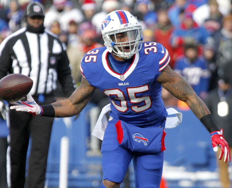 Mike Gillislee, who rushed for nine touchdowns as a backup last season with the Bills, officially became a member of the Patriots on Monday when Buffalo didn't match an offer sheet.