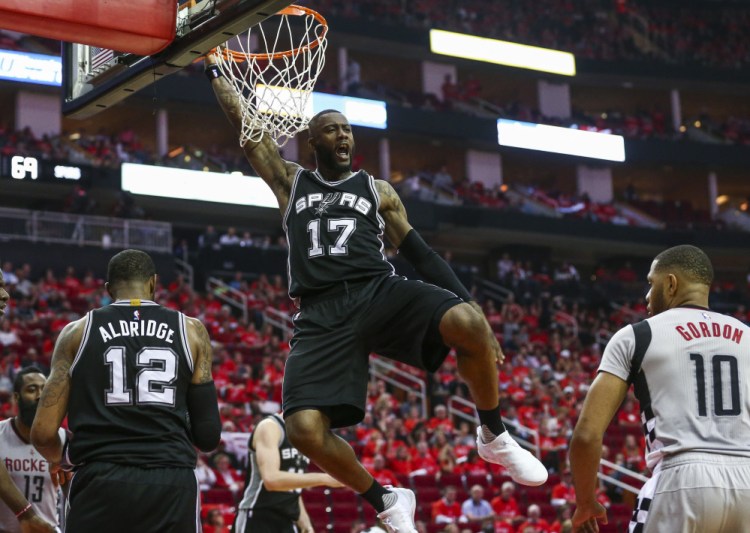 Jonathon Simmons stepped up for San Antonio on Thursday night, scoring 18 points while filling in for the injured Kawhi Leonard and helping the Spurs roll past the Rockets to win the series 4-2 and advance to play Golden State.