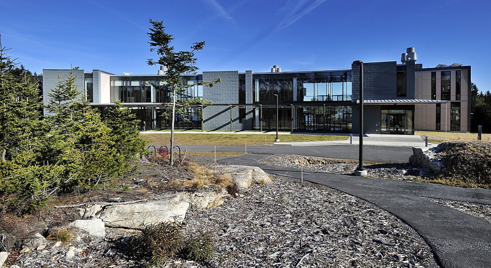 Four colleges in New England are cooperating to train students to design "green" buildings, like the Bigelow Laboratory of Ocean Sciences in East Boothbay.