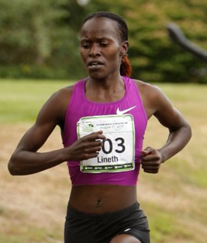 Lineth Chepkurui set the women's course record.