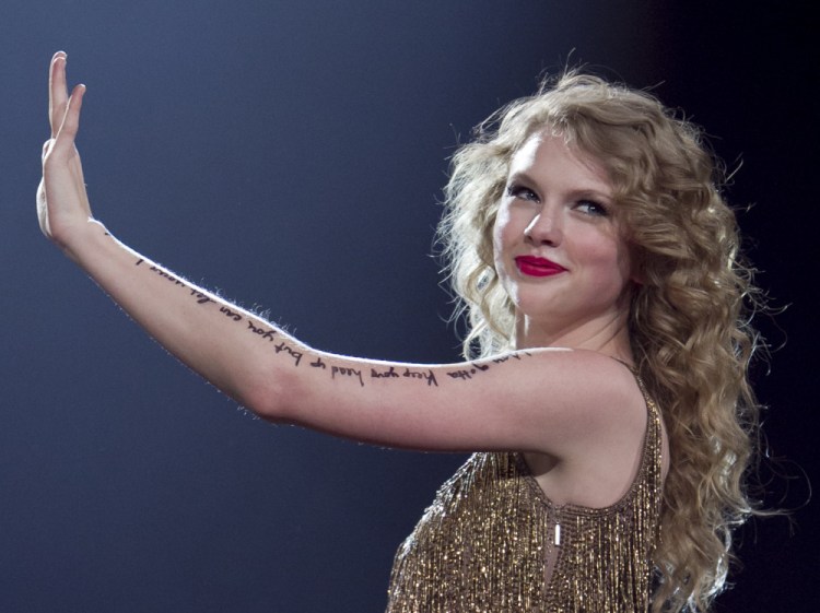 Taylor Swift is seeking a verdict that awards her $1, while holding David Mueller accountable for groping her during a photo session before a concert in Denver in 2013.