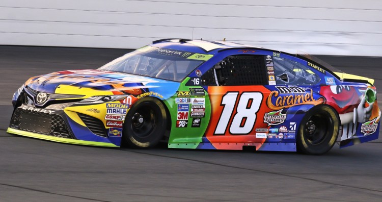 Kyle Busch won the pole for the second straight week, turning a lap of 135.049 mph at New Hampshire Motor Speedway in Loudon, N.H. on Friday. Busch finished 15th in the first race of the playoffs at Chicagoland.