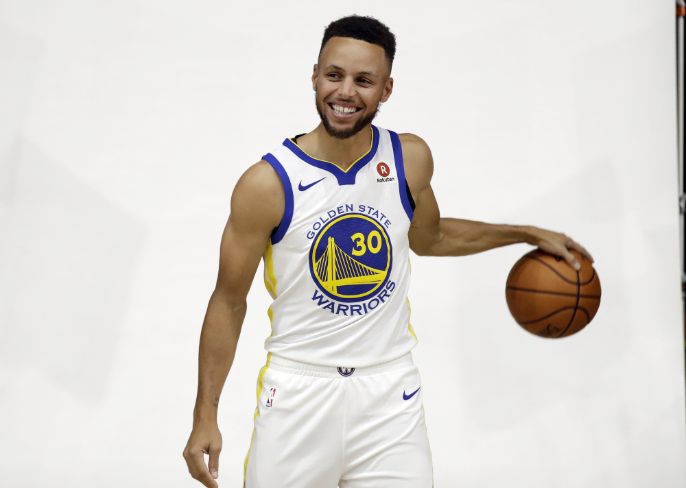 Golden State's Steph Curry has said he does not want to visit the White House.