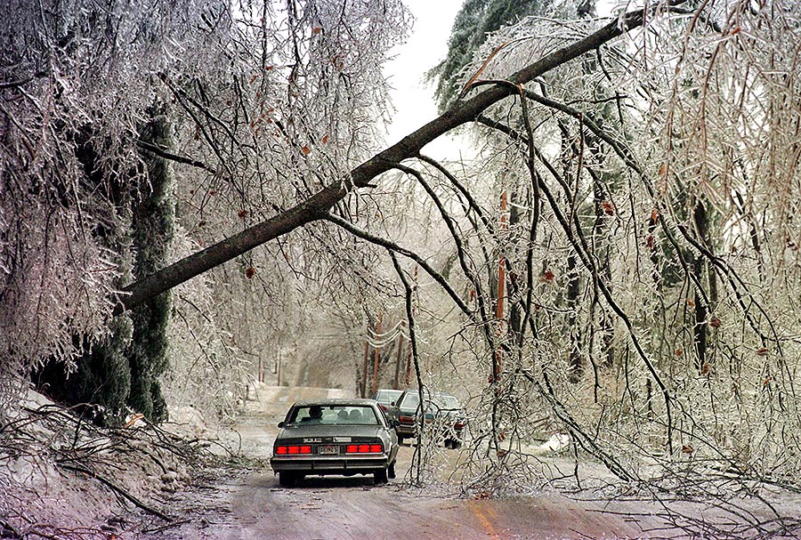 Ледяной шторм в китае. (2023) Ice Storm. Ice Storm 1998. Ледяной шторм. Ледяной шторм Швейцария 2005.