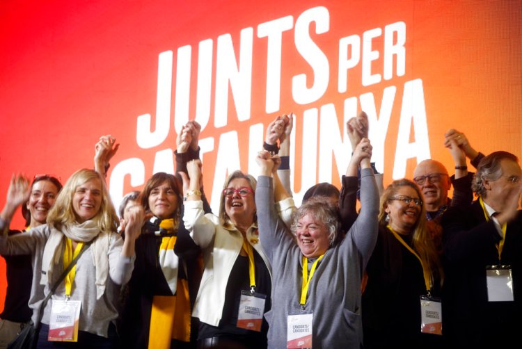 People at the Junts Per Catalunya – Together for Catalonia – party headquarters celebrate Catalan regional election results in Barcelona. The pro-secession bloc won a majority in Catalan regional elections, but the anti-independence Ciutadans (Citizens), led by 36-year-old lawyer Ines Arrimadas, won the highest number of votes for a single party. 