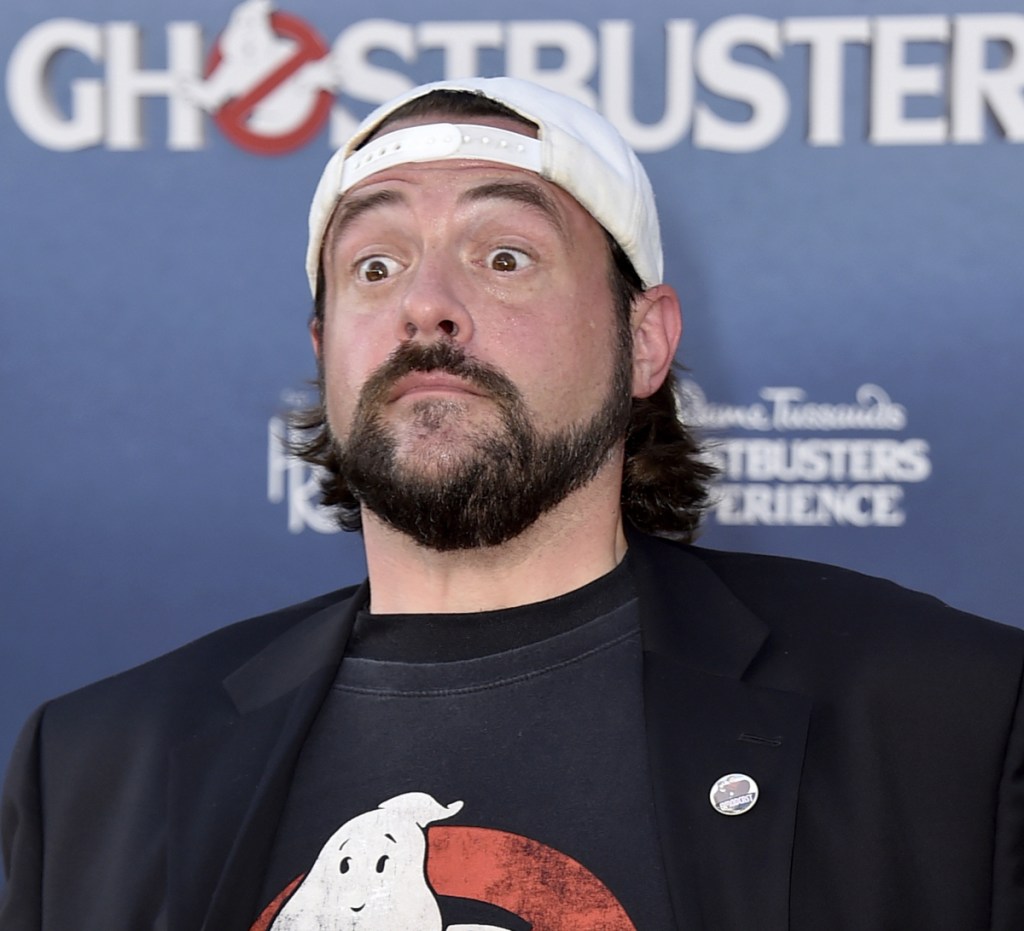 "If I hadn't canceled show 2 ... I would've died tonight," Kevin Smith tweeted from a hospital after his heart attack.