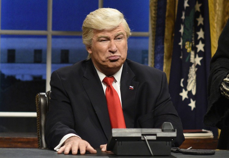 Alec Baldwin reprises the role of Donald Trump in the "SNL" opening sketch, touching on topics such as gun control, mental health and tariffs.