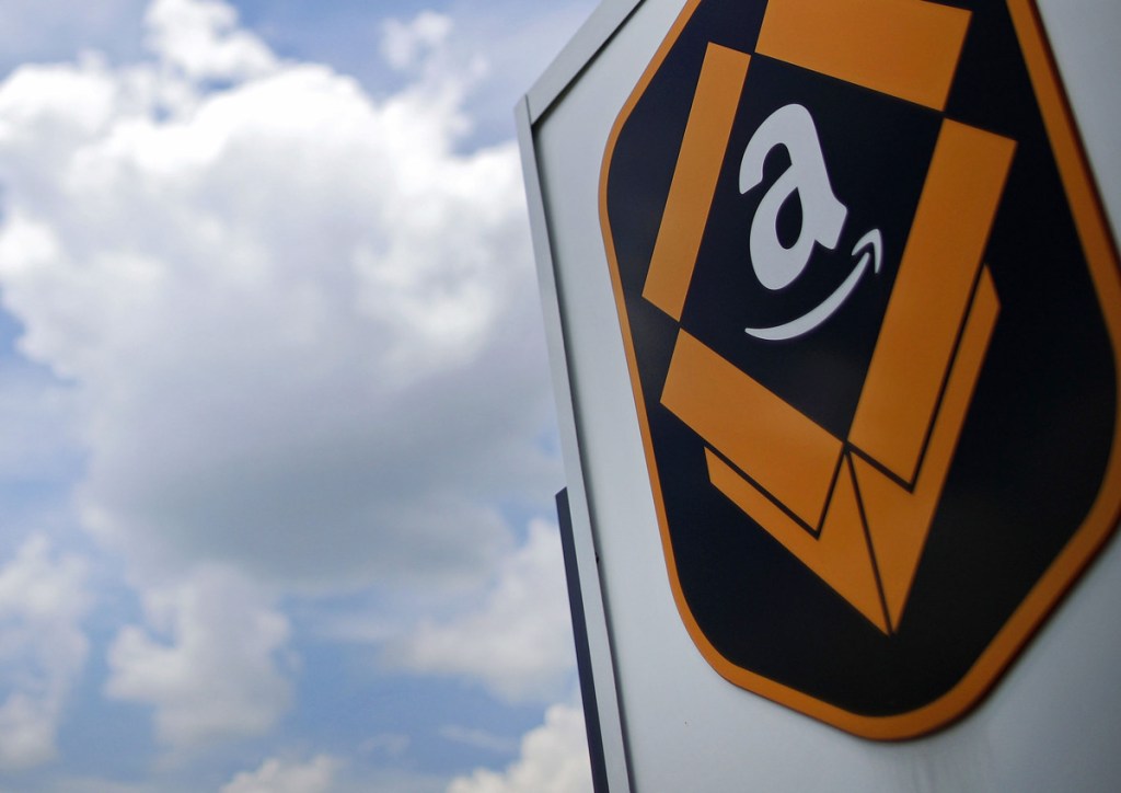 The Amazon.com logo in Kenosha, Wisconsin, on  Aug. 1, 2017. MUST CREDIT: Bloomberg photo by Jim Young.