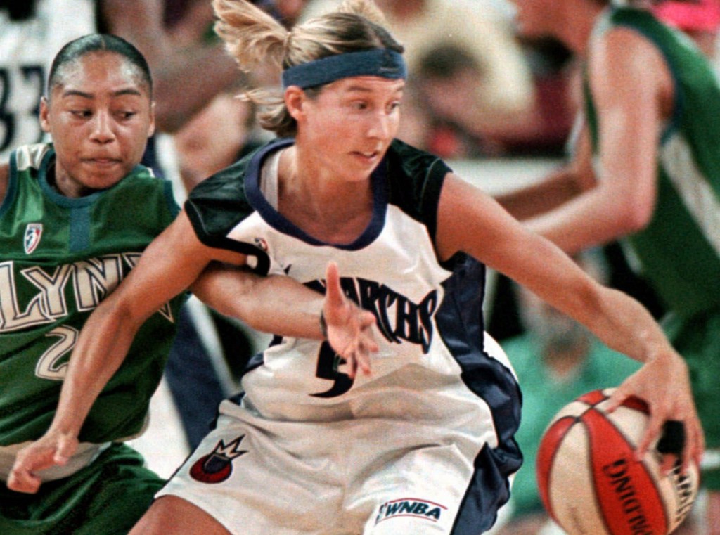WNBA, 2000