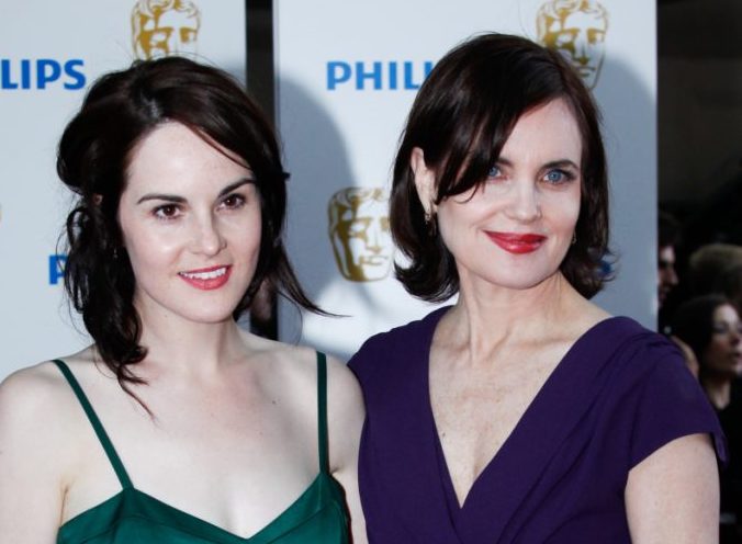 Actresses Michelle Dockery, left, and Elizabeth McGovern, who starred in “Downton Abbey,” will reappear in the upcoming movie version.