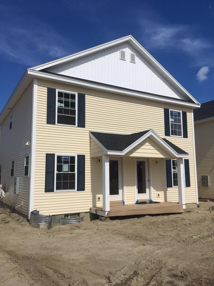 The three Sea Pointe duplexes offer a location very handy to beaches, intown Saco, and major roadways.