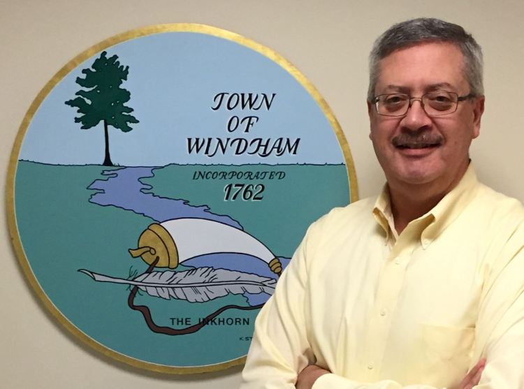 Tony Plante is leaving his job as Windham town manager after reaching agreement on a severance package.
