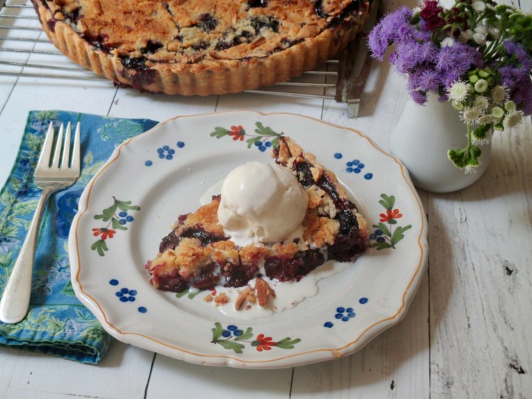 This recipe for Blueberry Streusel Tart serves 10 people.