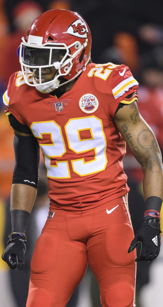 Eric Berry has been nursing a heel injury, but wants to play Sunday against the Patriots. Berry says it's up to Coach Andy Reid.