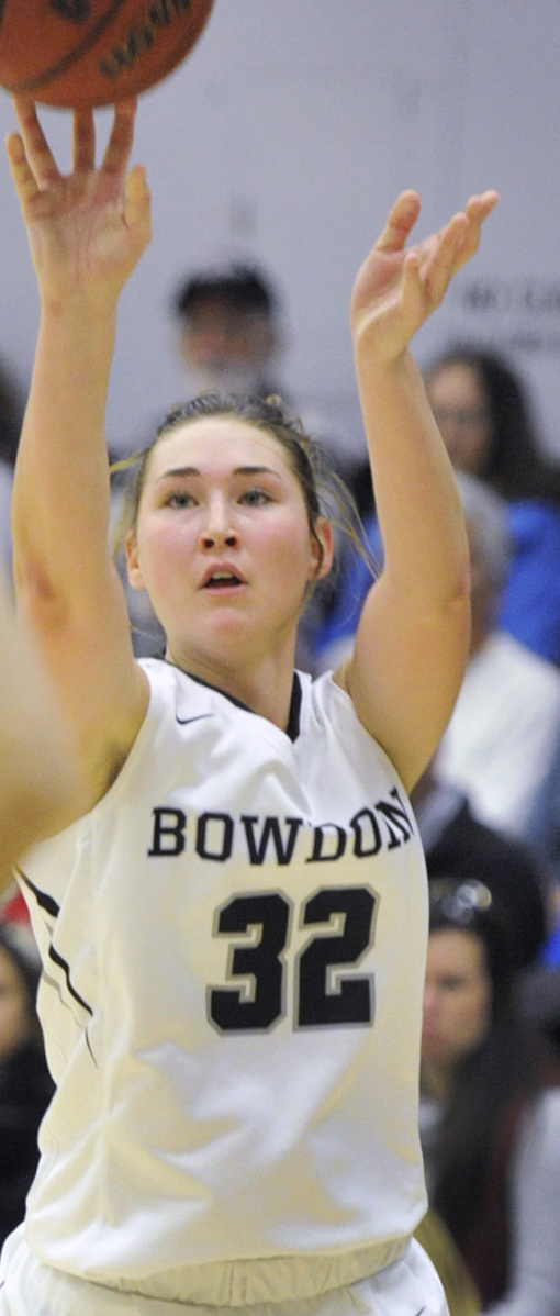 BRUNSWICK, ME -DECEMBER 2: Bowdoin College vs. Colby College women basketball game. Bowdoin #32, Hannah Graham, from Presque Isle, hits one of her three pointers in the first half.  (Photo by John Ewing/Staff Photographer)