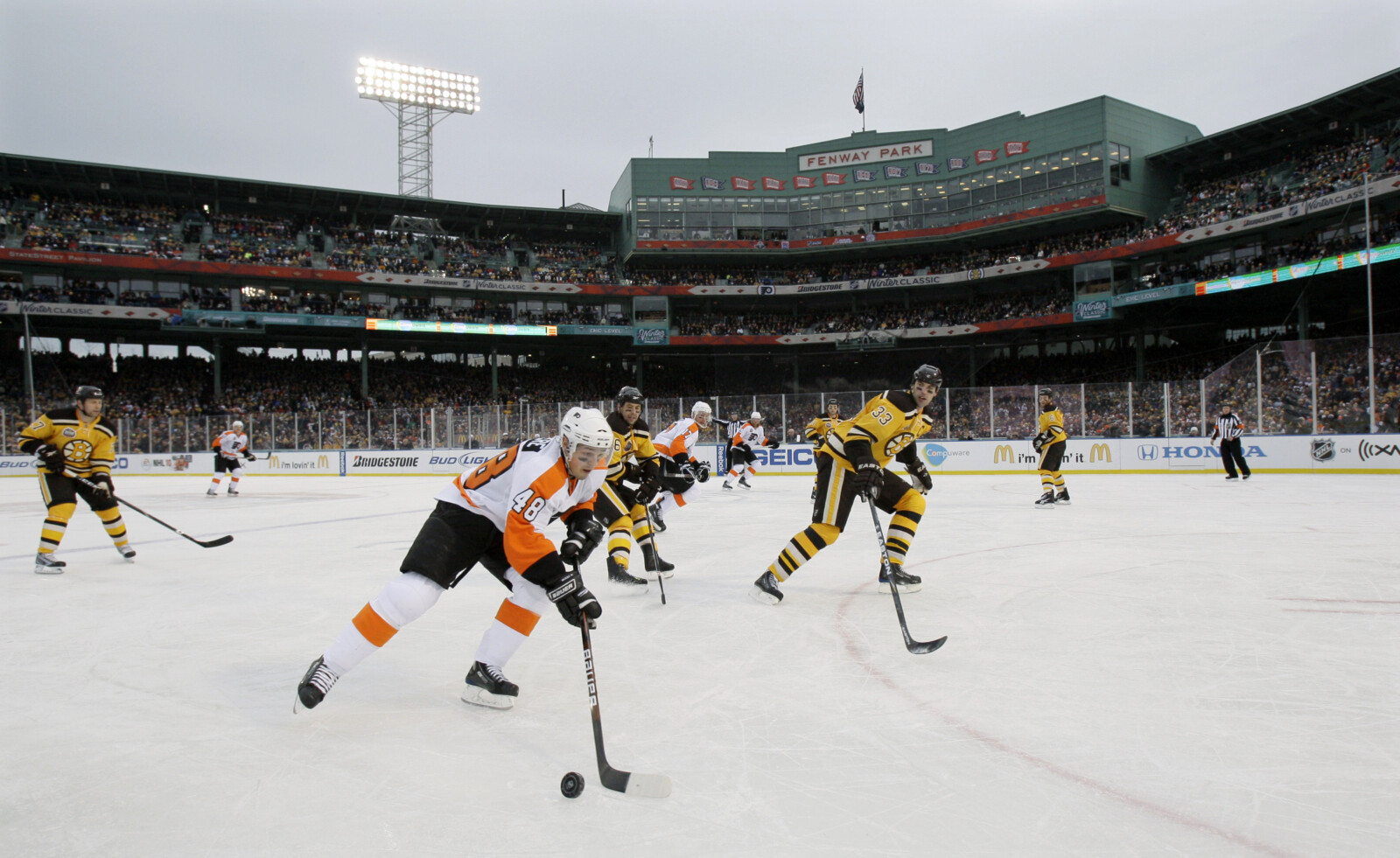 NHL's Winter Classic a hit at Fenway Park