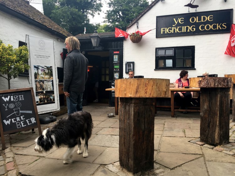 Ye Olde Fighting Cocks is a pub near the River Ver in St. Albans, England. MUST CREDIT: Washington Post photo by William Booth