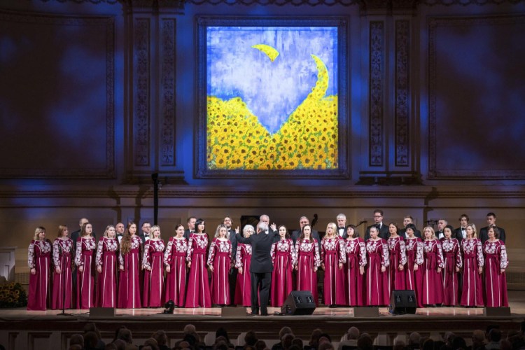 The Ukrainian Chorus Dumka of New York perform at the Carnegie Hall fundraiser on Monday. 