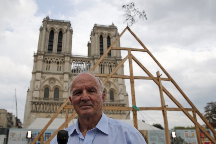 Francois Mori/Associated Press, file
General Jean-Louis Georgelin, who was overseeing reconstruction of Notre Dame Cathedral, died on Saturday. (Francois Mori, File)