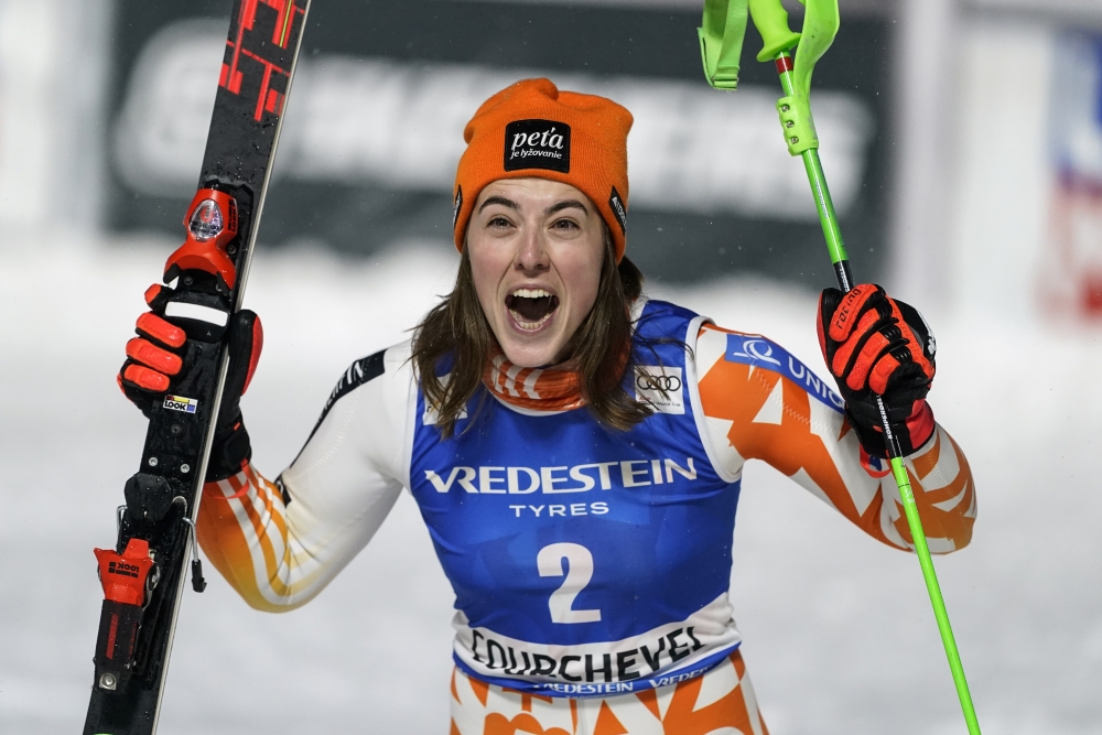 Shiffrinová porazila svoju slovenskú rivalku v slalome Svetového pohára