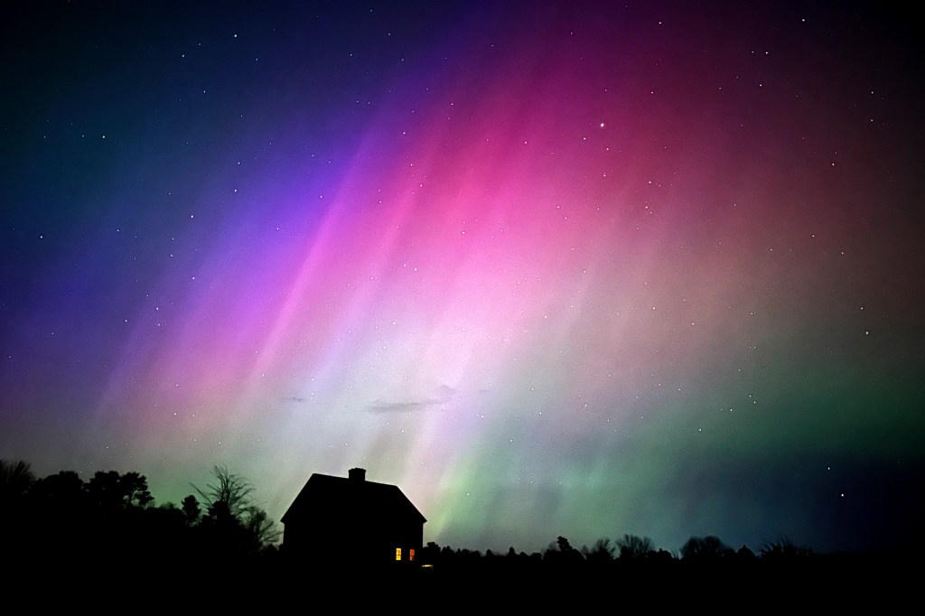 Send us your photos of the northern lights in Maine